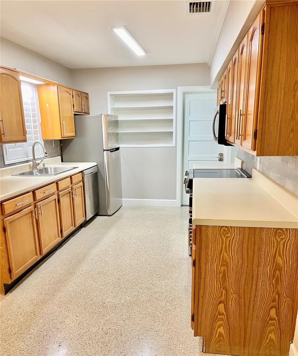 WASHINGTON-BRENNAN SUB - Residential Lease