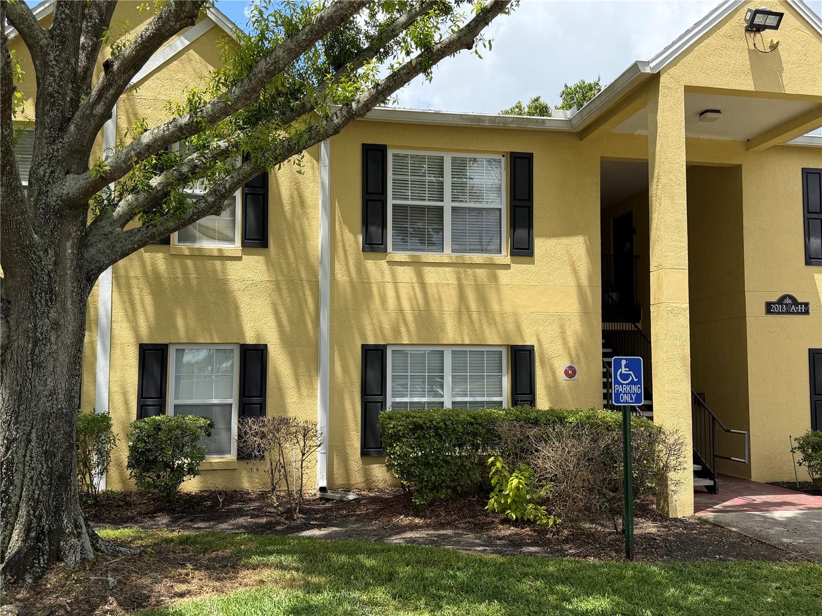 MIRIADA CONDO - Residential