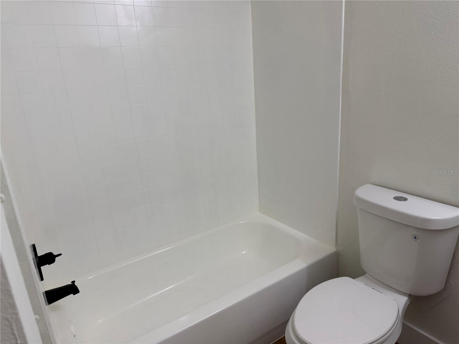 MIRIADA CONDO - Residential
