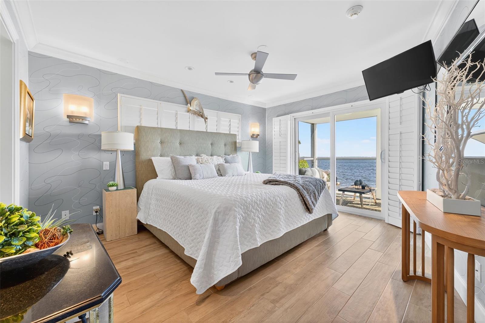 LONGBOAT LANDING - Residential