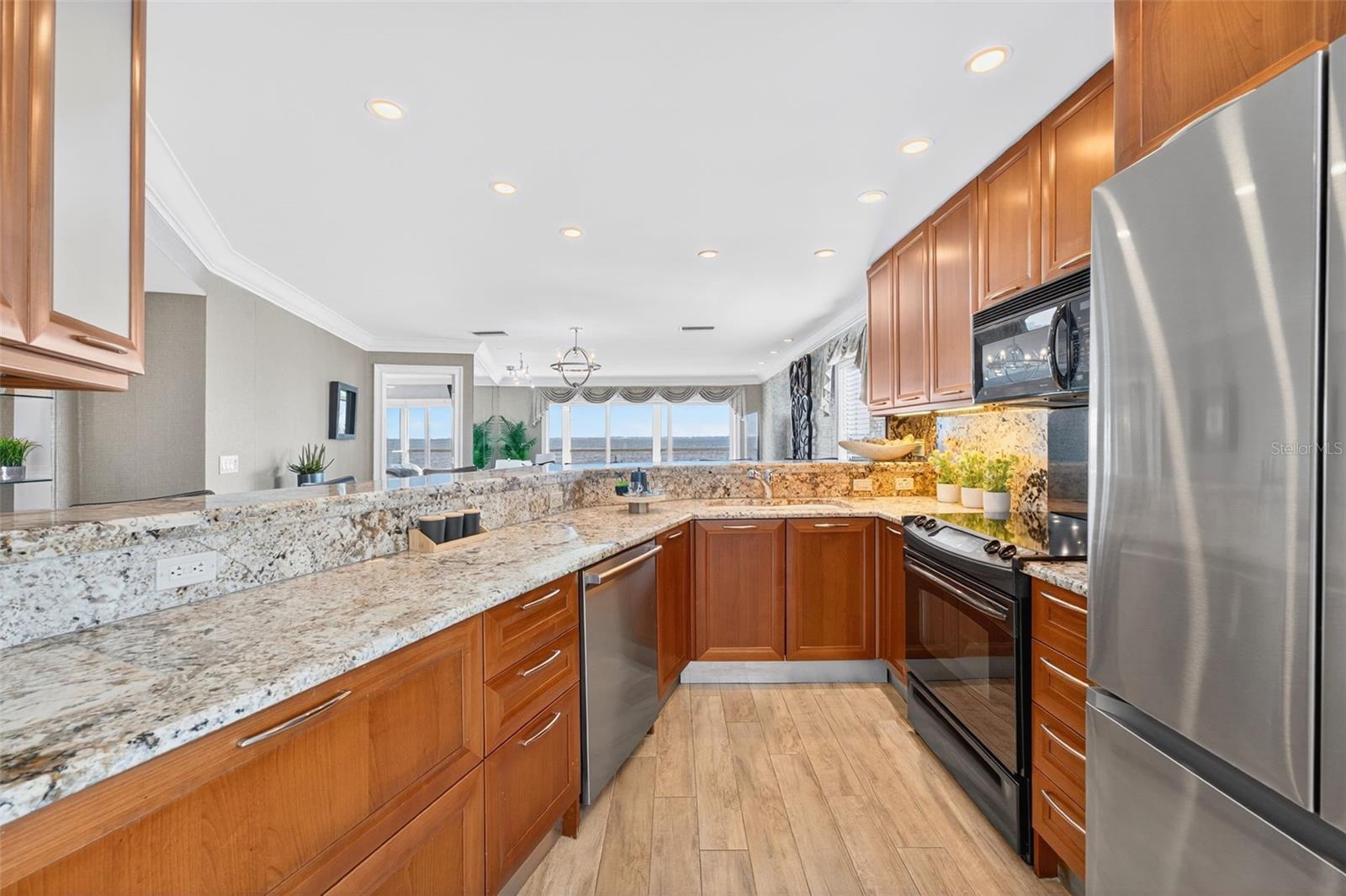 LONGBOAT LANDING - Residential