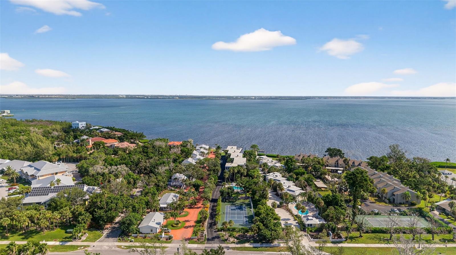 LONGBOAT LANDING - Residential