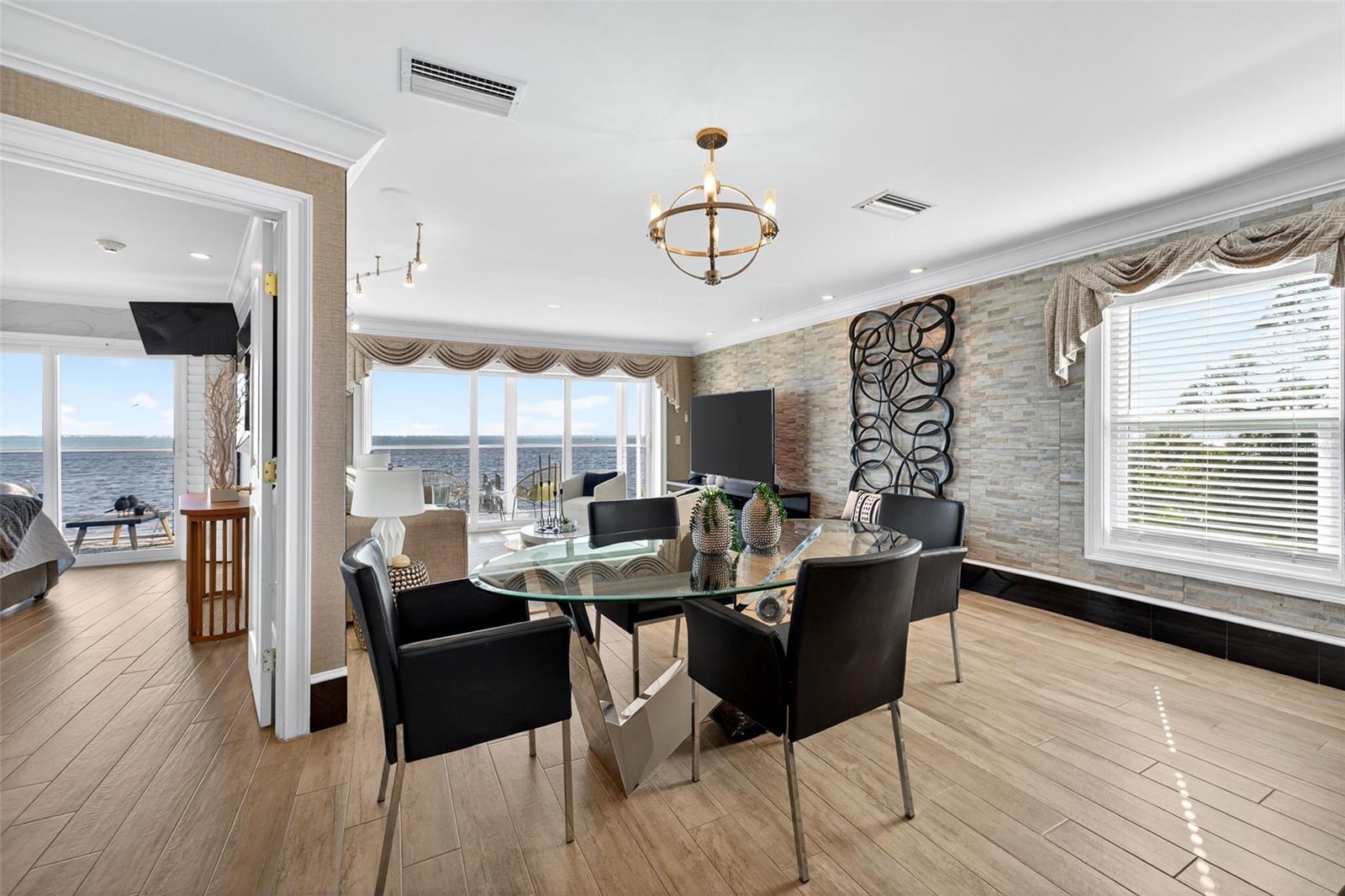 LONGBOAT LANDING - Residential