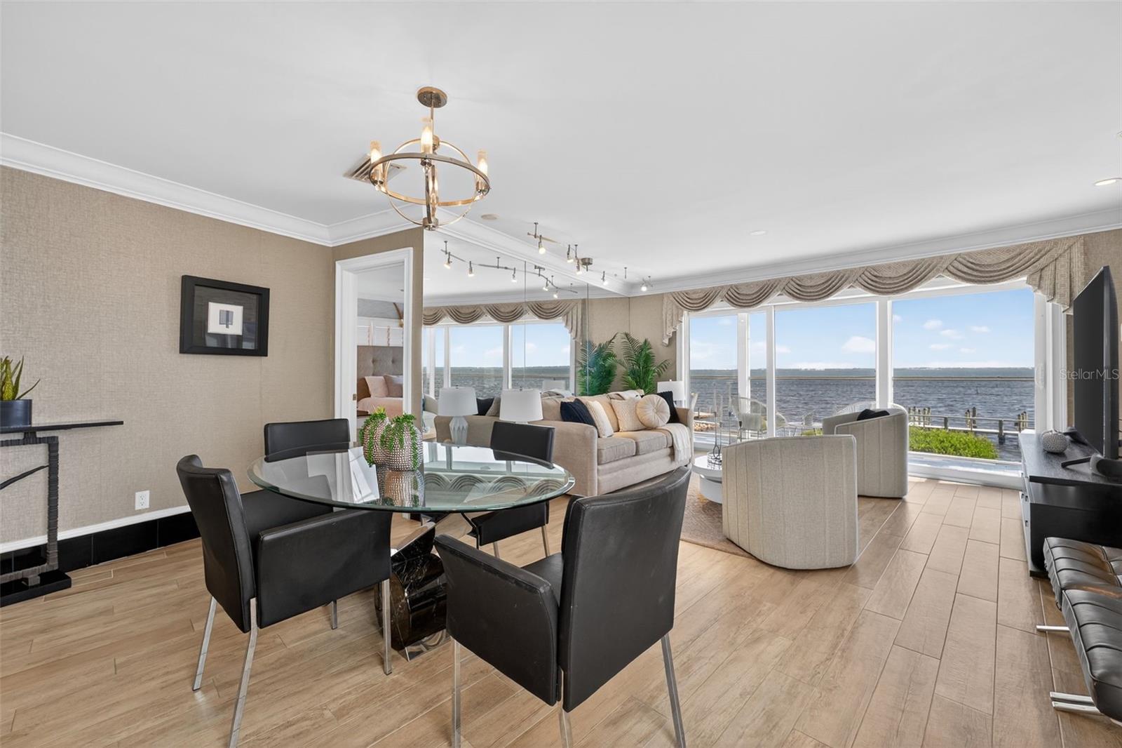 LONGBOAT LANDING - Residential