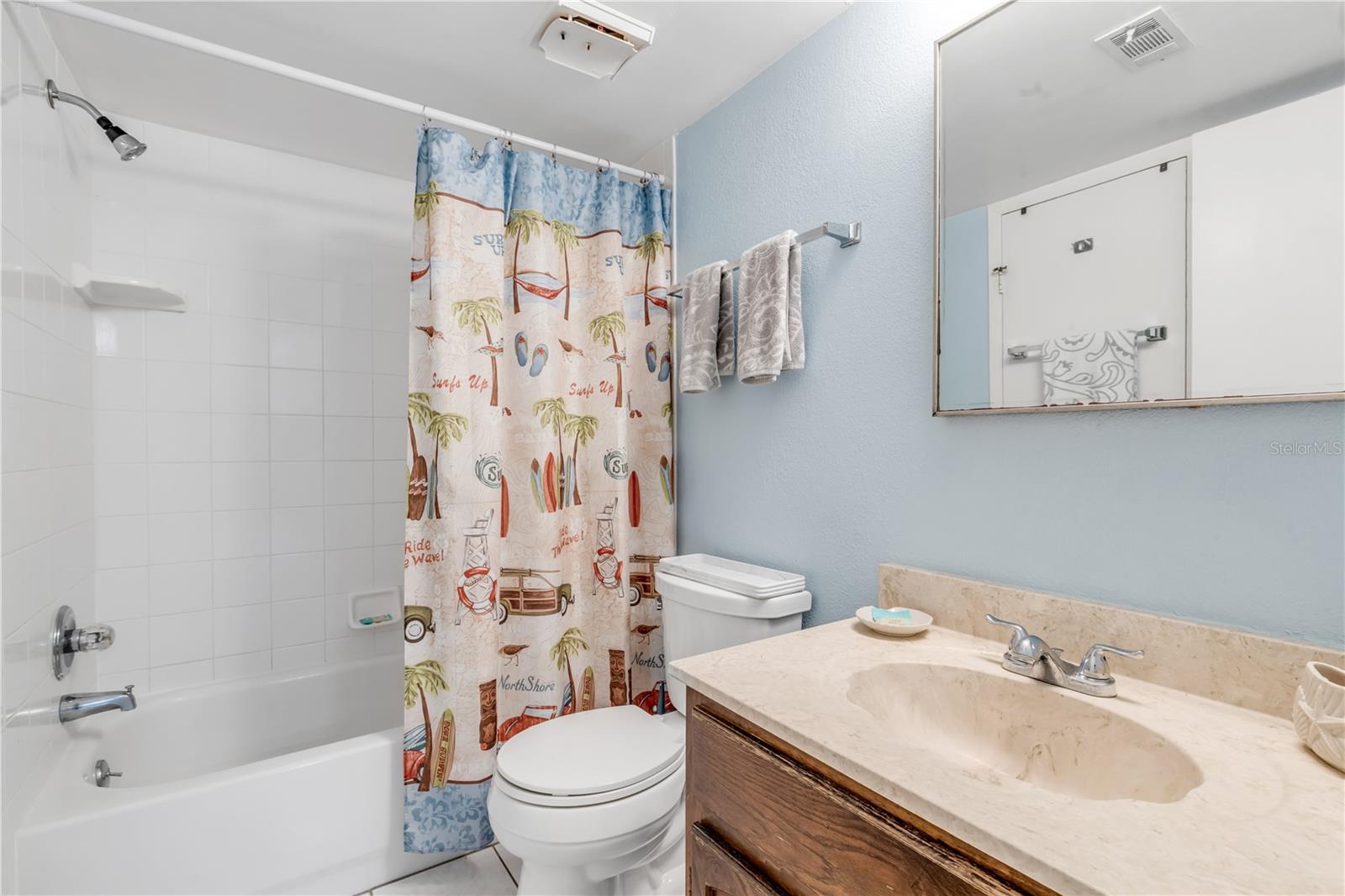 CASTLE REEF CONDO - Residential