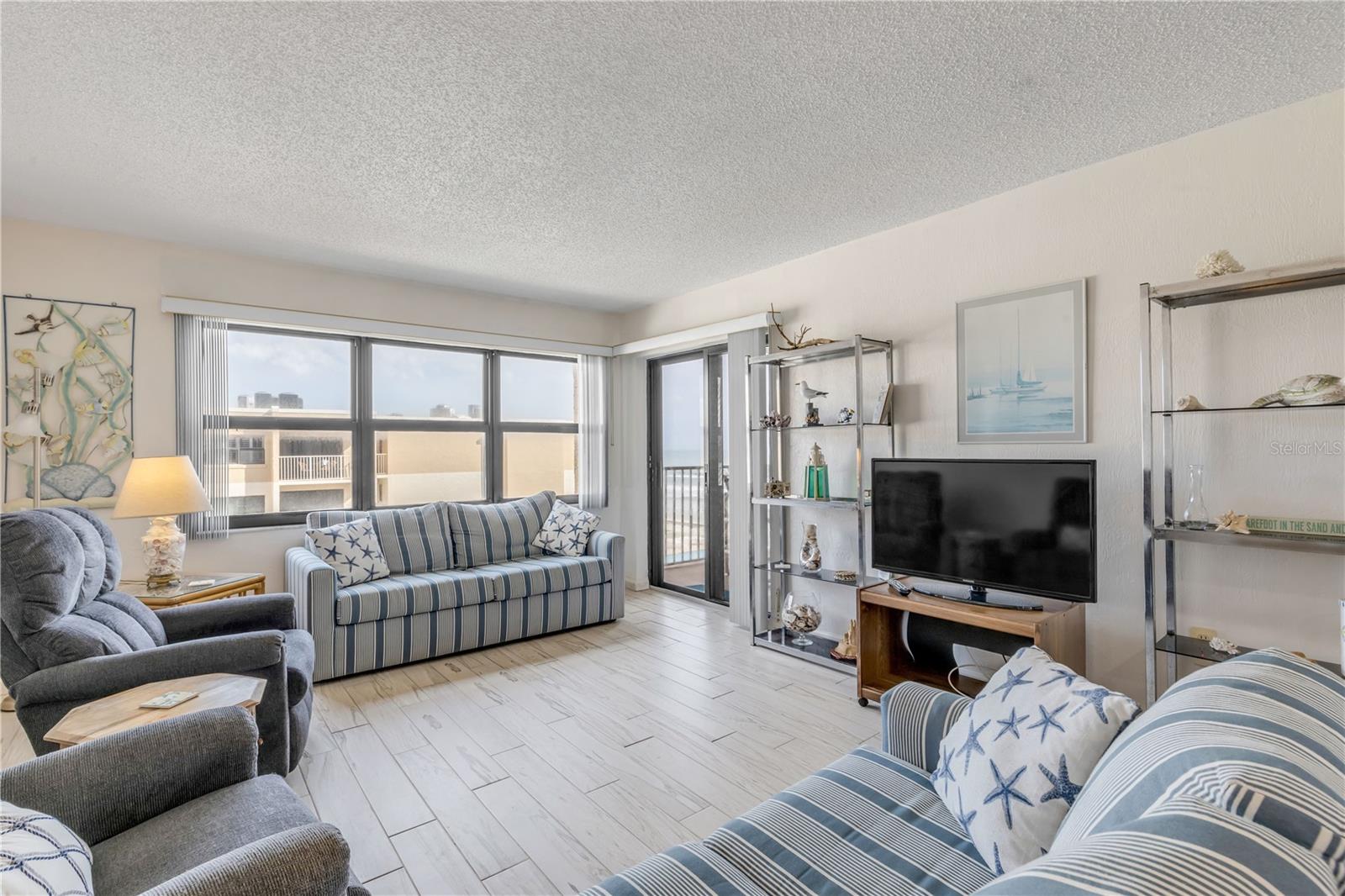 CASTLE REEF CONDO - Residential