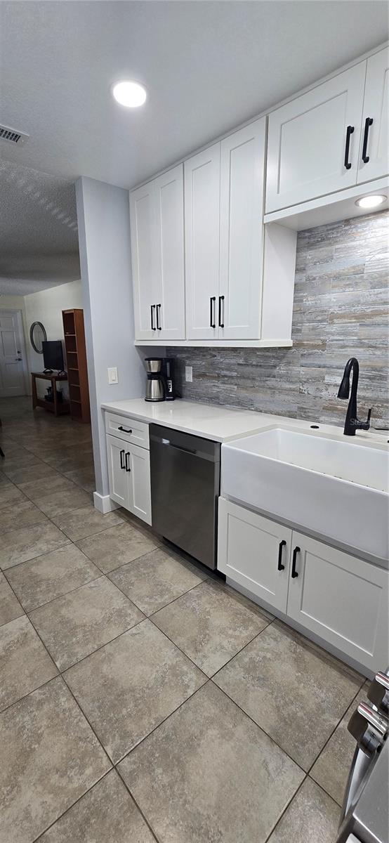 TIFFANY ARMS CONDO - Residential