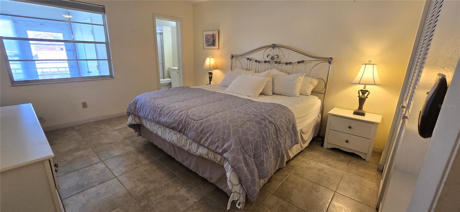 TIFFANY ARMS CONDO - Residential