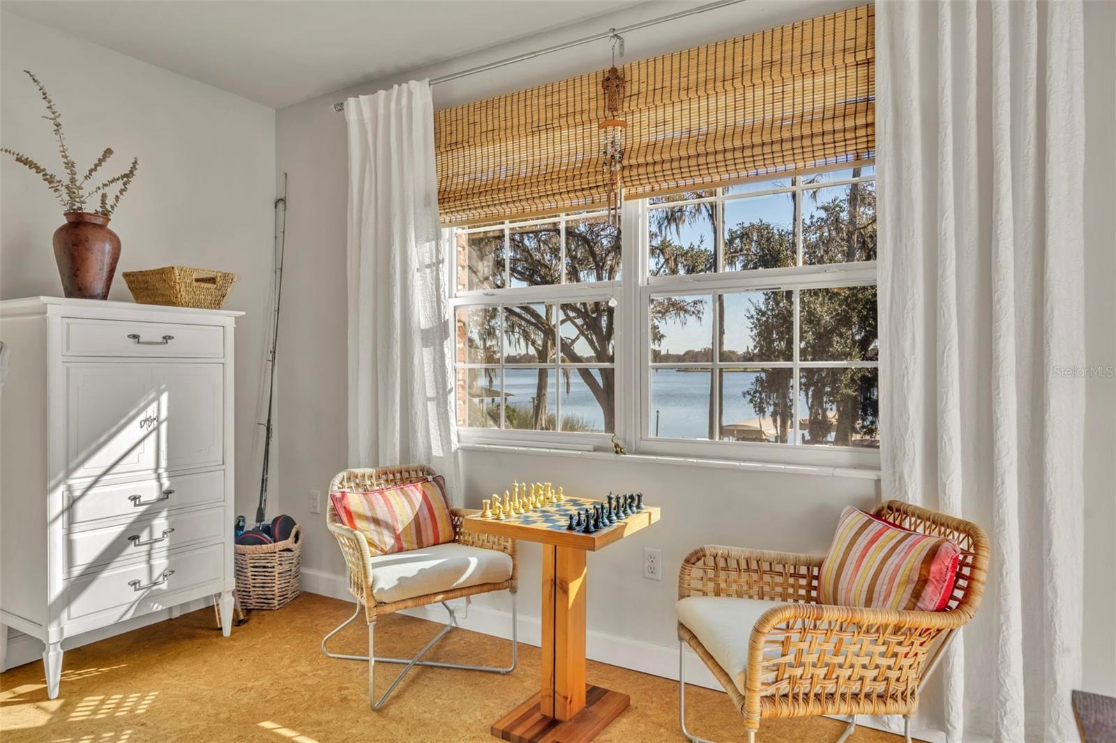 LAKESIDE MANOR APTS CONDO - Residential