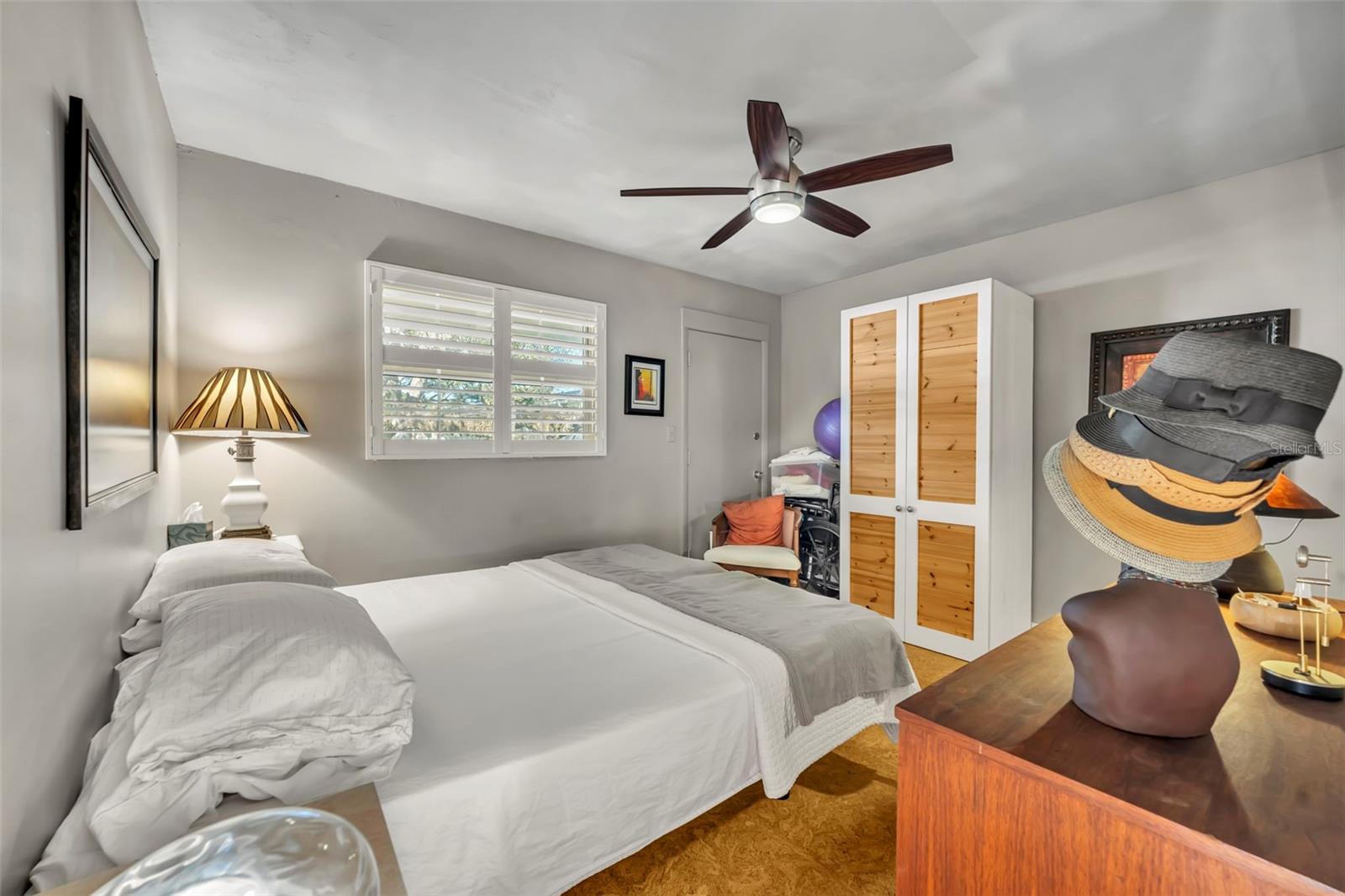 LAKESIDE MANOR APTS CONDO - Residential