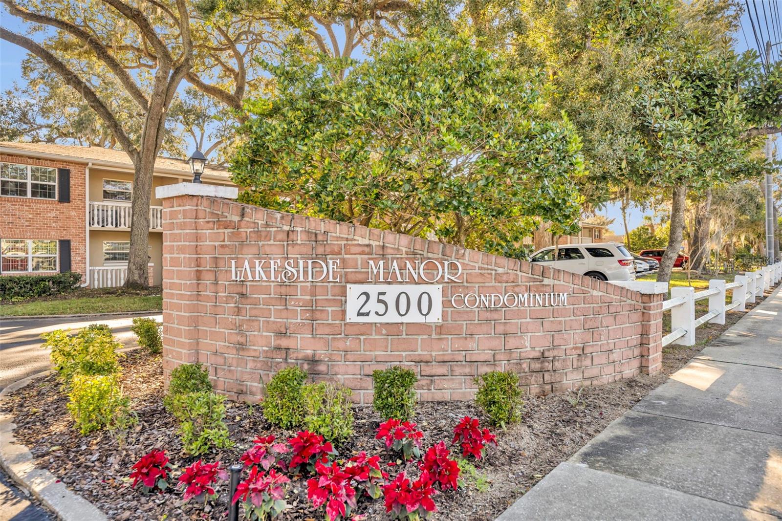 LAKESIDE MANOR APTS CONDO - Residential