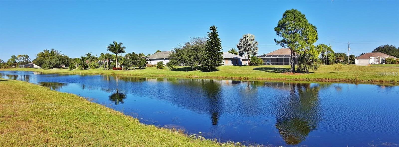 ROTONDA WEST LONG MEADOW - Land