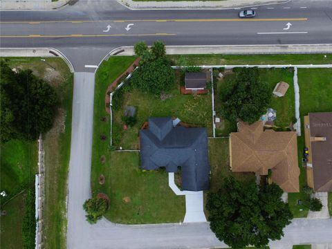 A home in LAKELAND