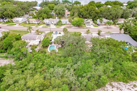 A home in SEBRING