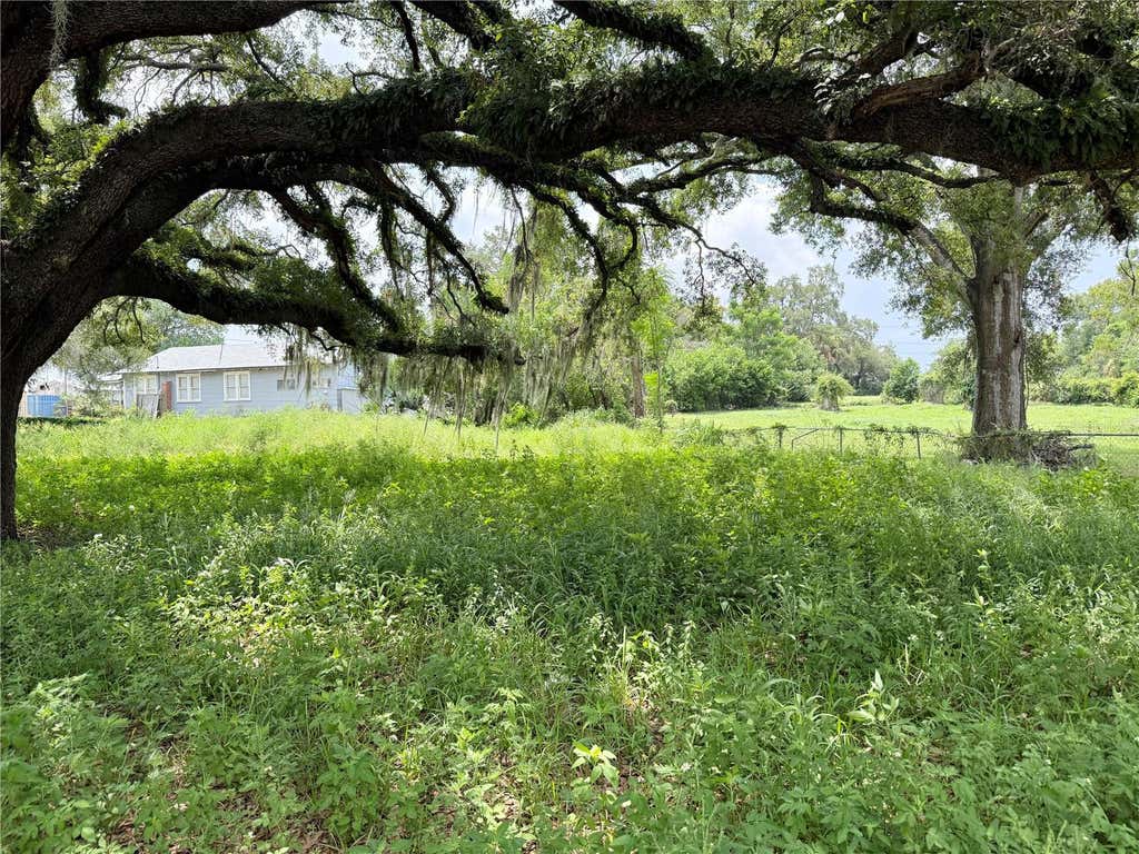 Photo of 4621 E Lake Ave, Tampa, FL 33610 (MLS # TB8536112)