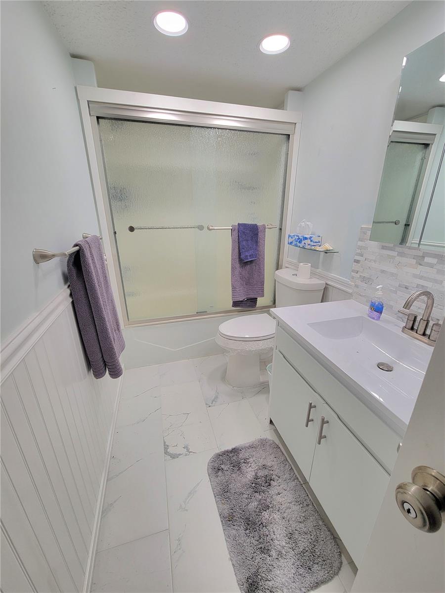 HEATHER LAKE APTS CONDO - Residential Lease