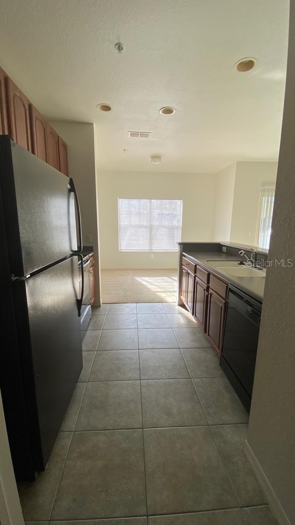 ESTATES/PK CENTRAL CONDO - Residential