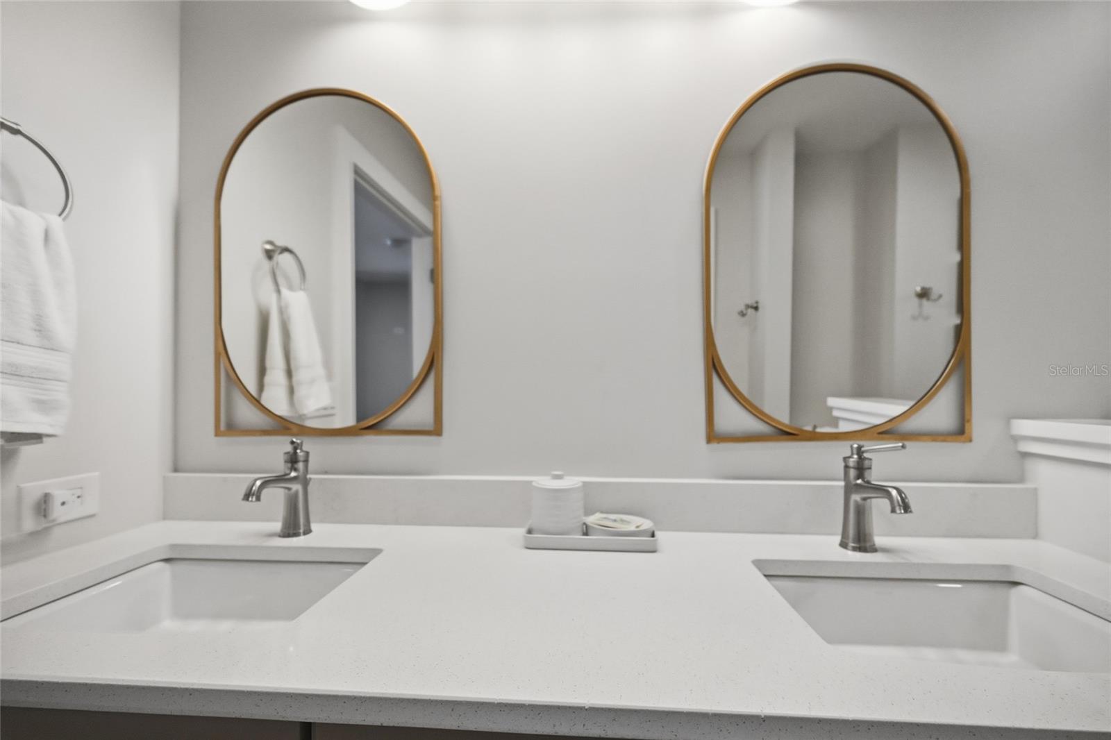 SEAGRAPE COLONY - Residential