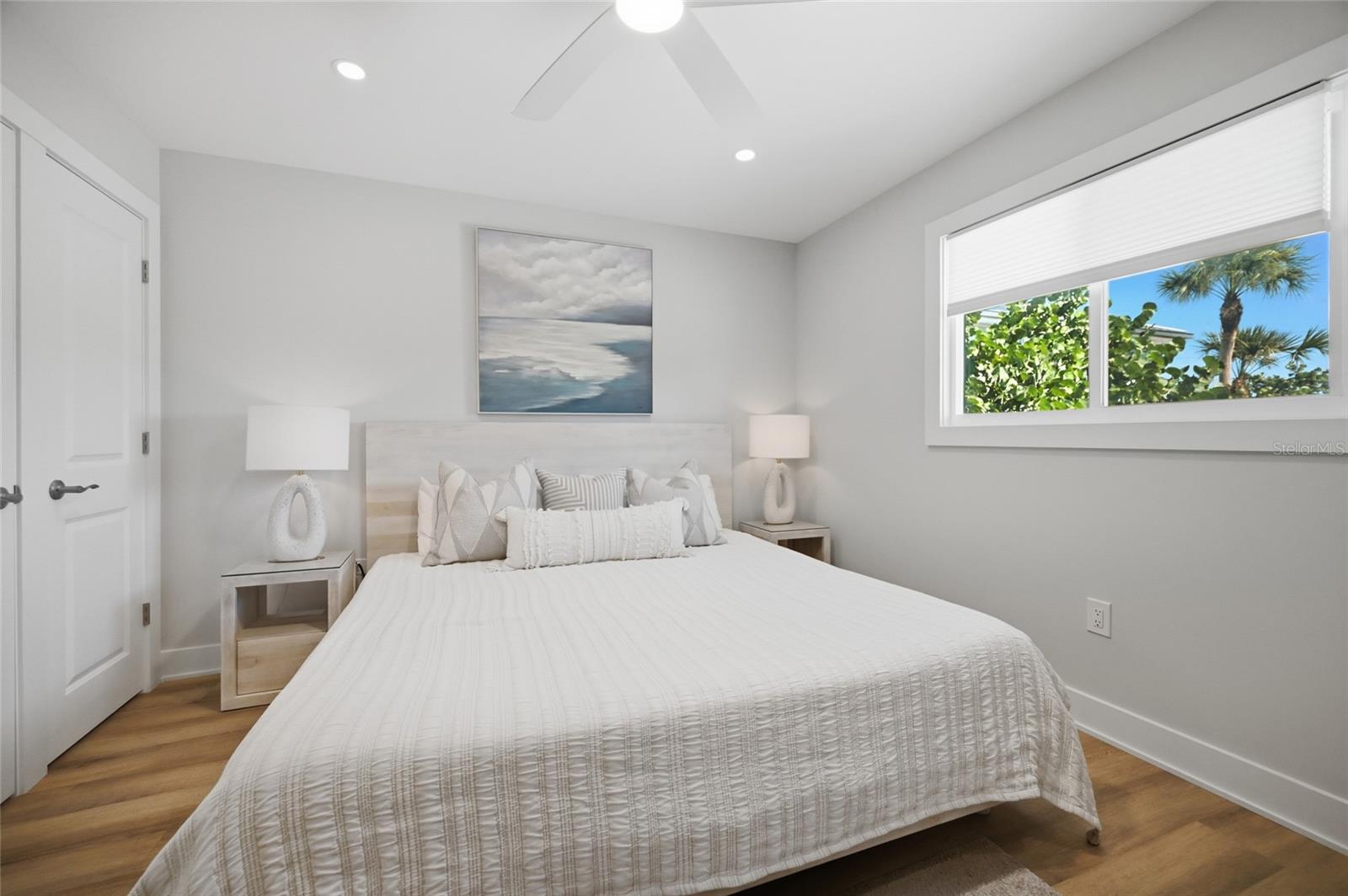 SEAGRAPE COLONY - Residential