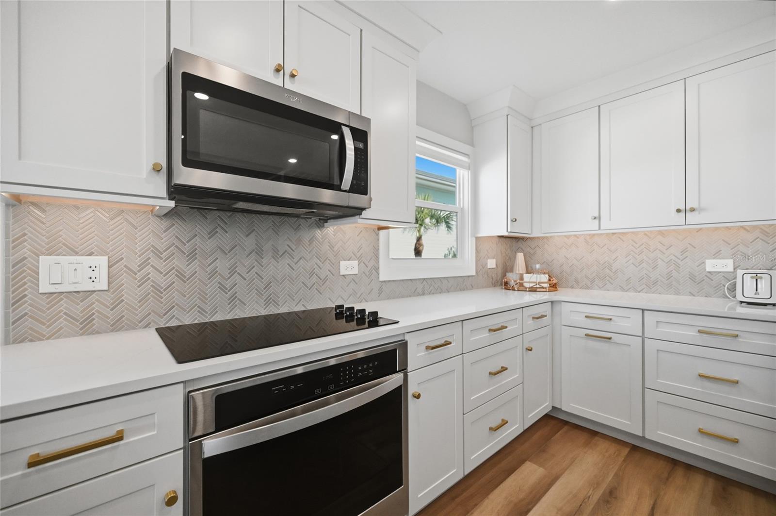 SEAGRAPE COLONY - Residential