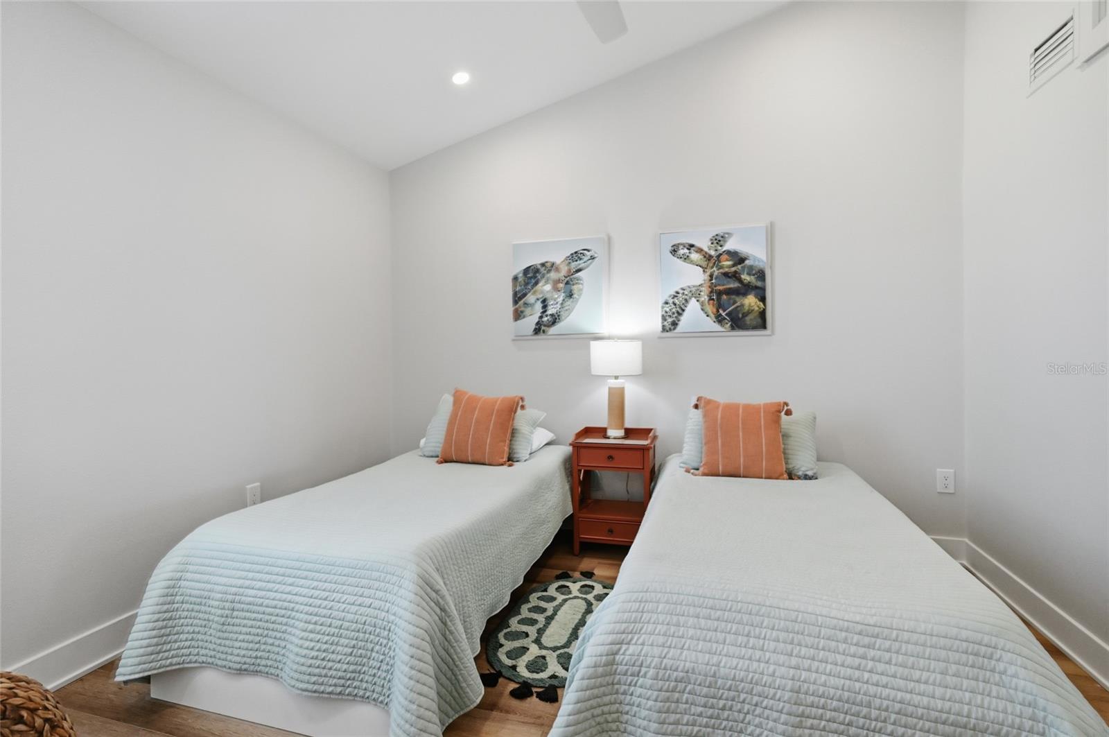 SEAGRAPE COLONY - Residential