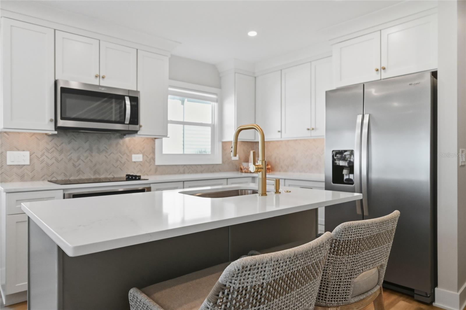 SEAGRAPE COLONY - Residential