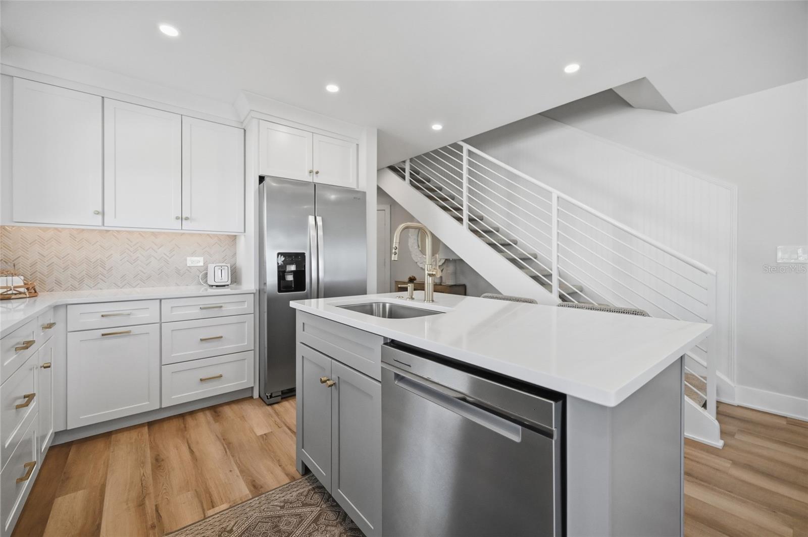 SEAGRAPE COLONY - Residential