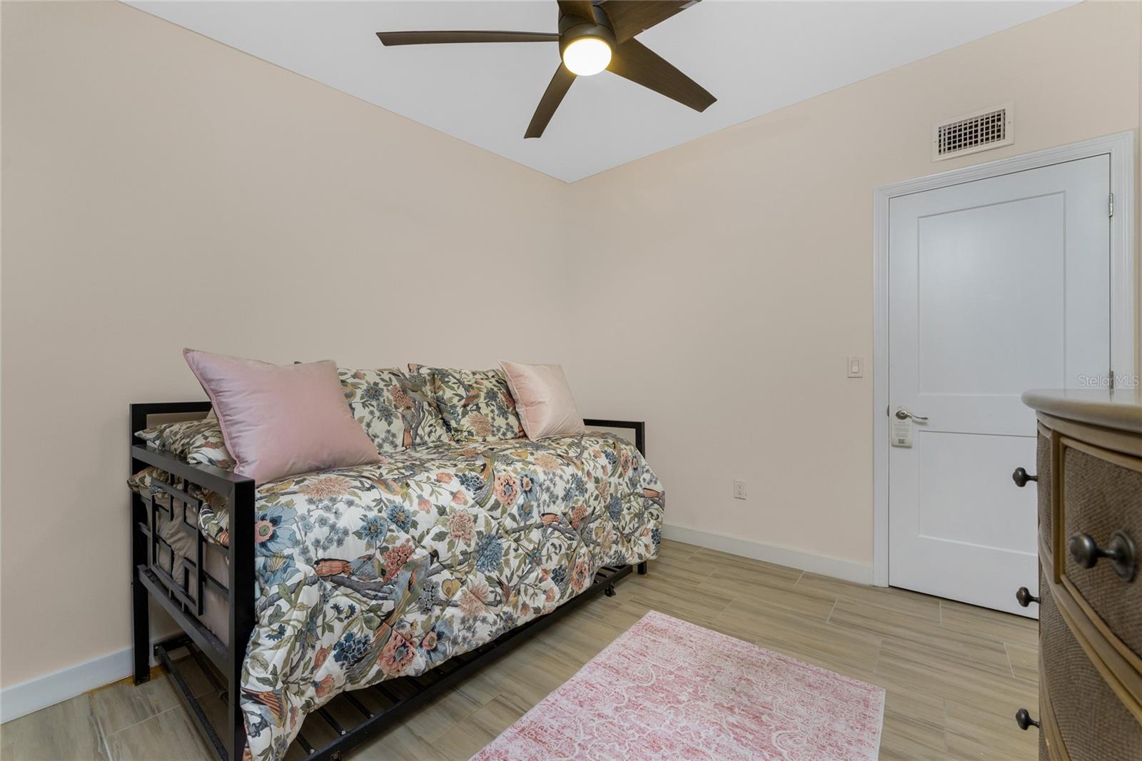 CHARLOTTE SEC 25 - Residential