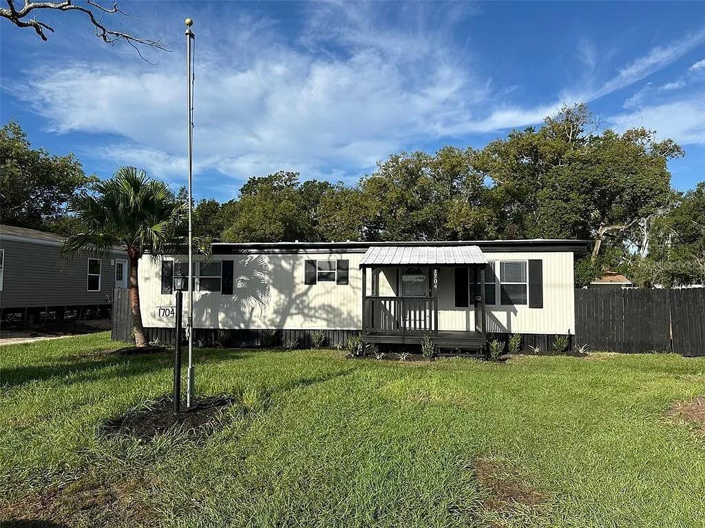 Photo of 1704 Missouri Avenue, Saint Cloud, FL 34769 (MLS # W7887607)