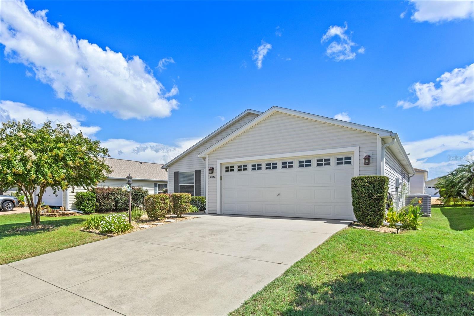 2542 ELDON PLACE