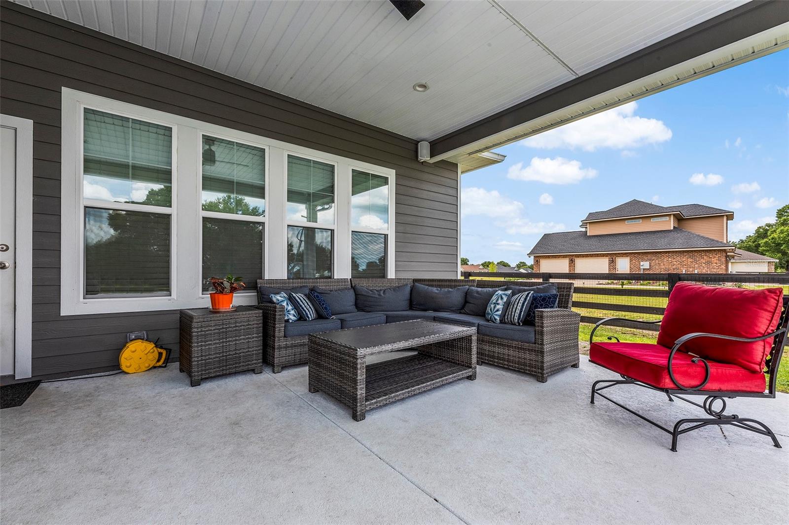 LAKE LOUISE ESTATES - Residential