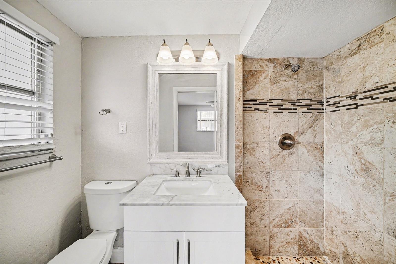 JASMINE LAKES - Residential