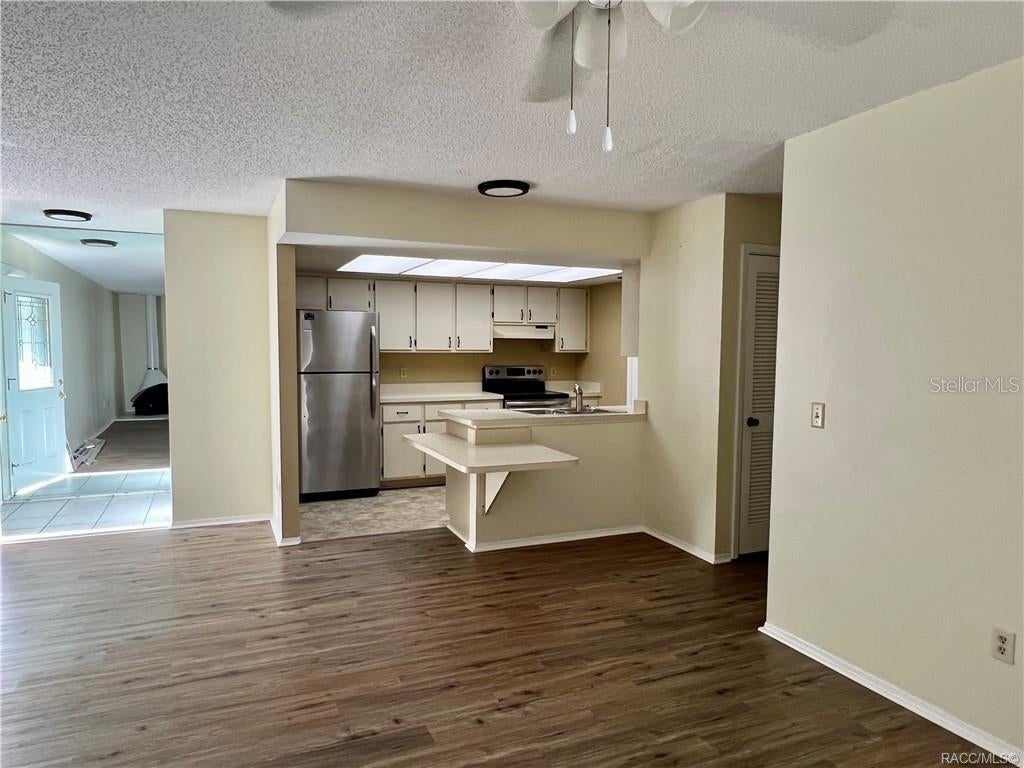 Photo of 8071 W Homosassa Trail, Homosassa, FL 34448 (MLS # OM733162)