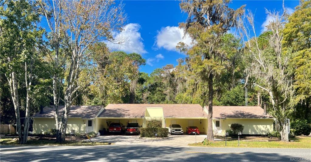 Photo of 8071 W Homosassa Trail, Homosassa, FL 34448 (MLS # OM733162)