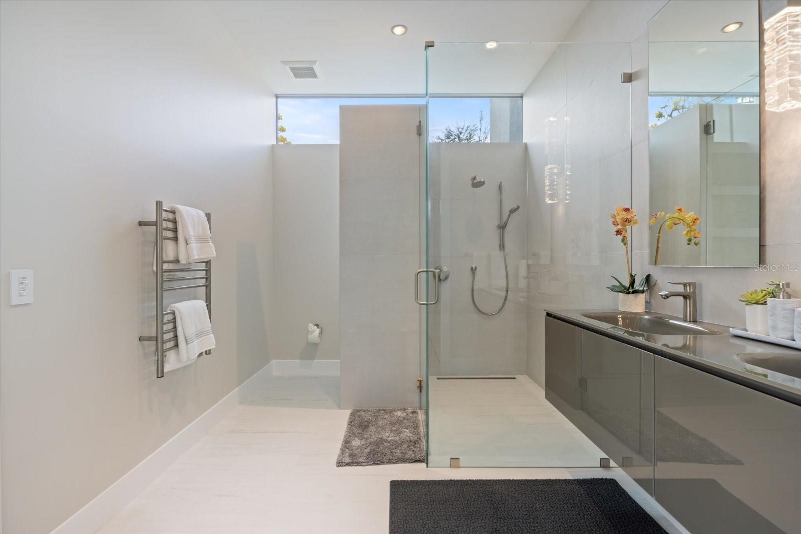 SLEEPY LAGOON PARK - Residential