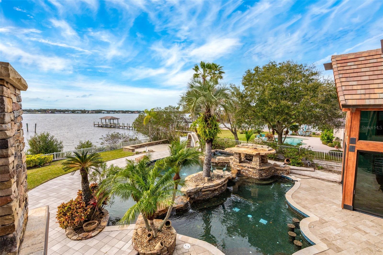 O BYRNES HALIFAX SHORES - Residential