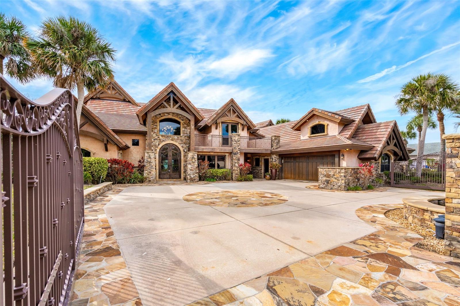 O BYRNES HALIFAX SHORES - Residential