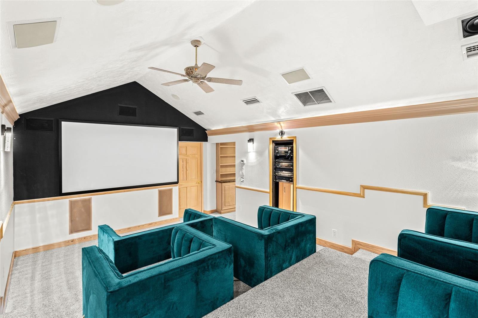 O BYRNES HALIFAX SHORES - Residential