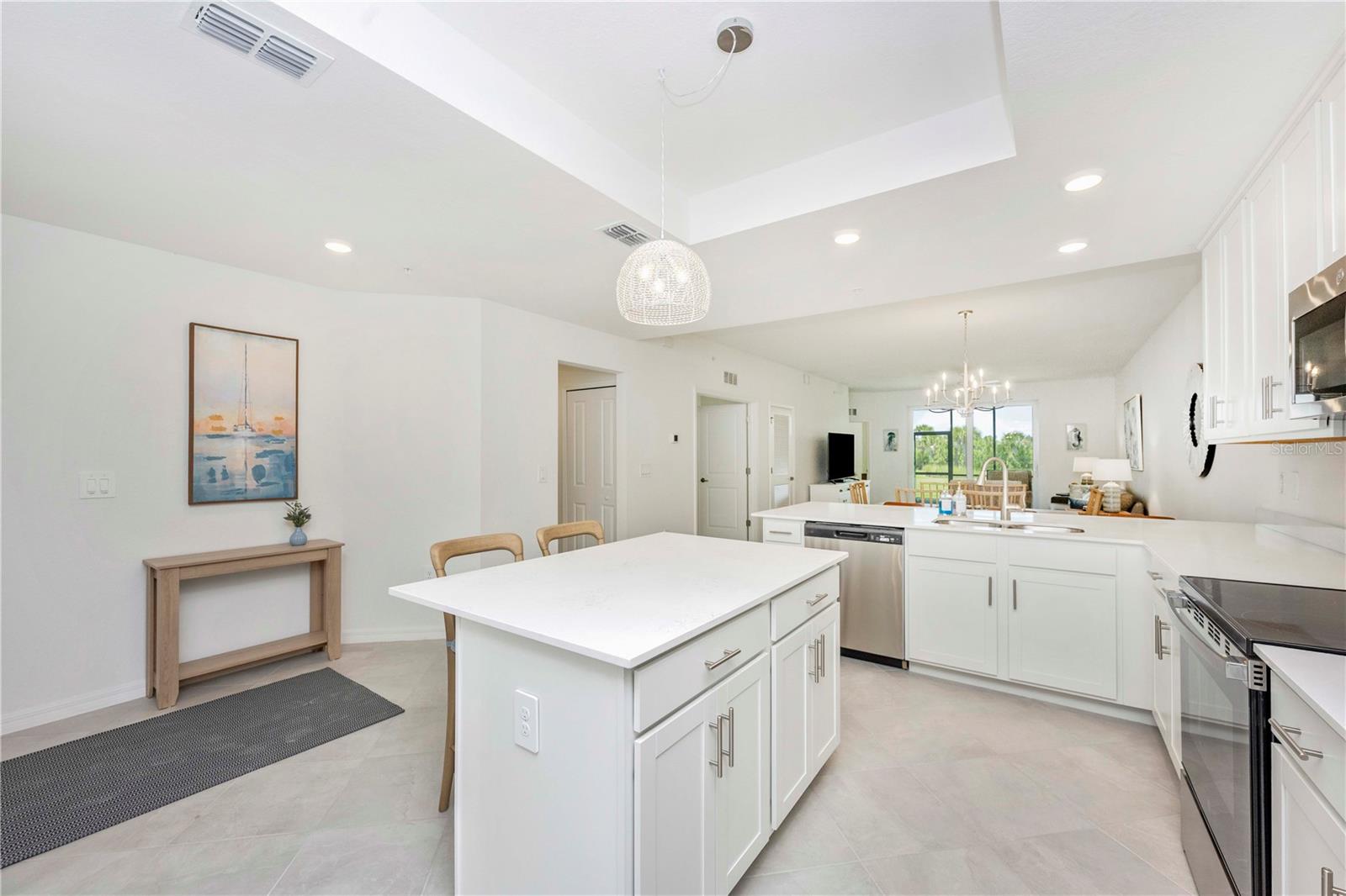 WELLEN PARK GOLF & COUNTRY CLUB - Residential Lease