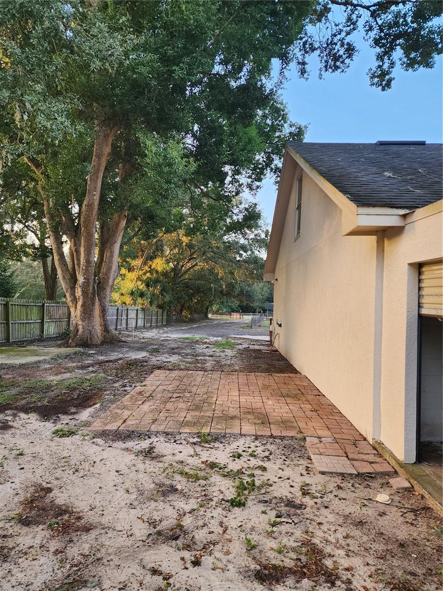 ACREAGE & UNREC - Residential