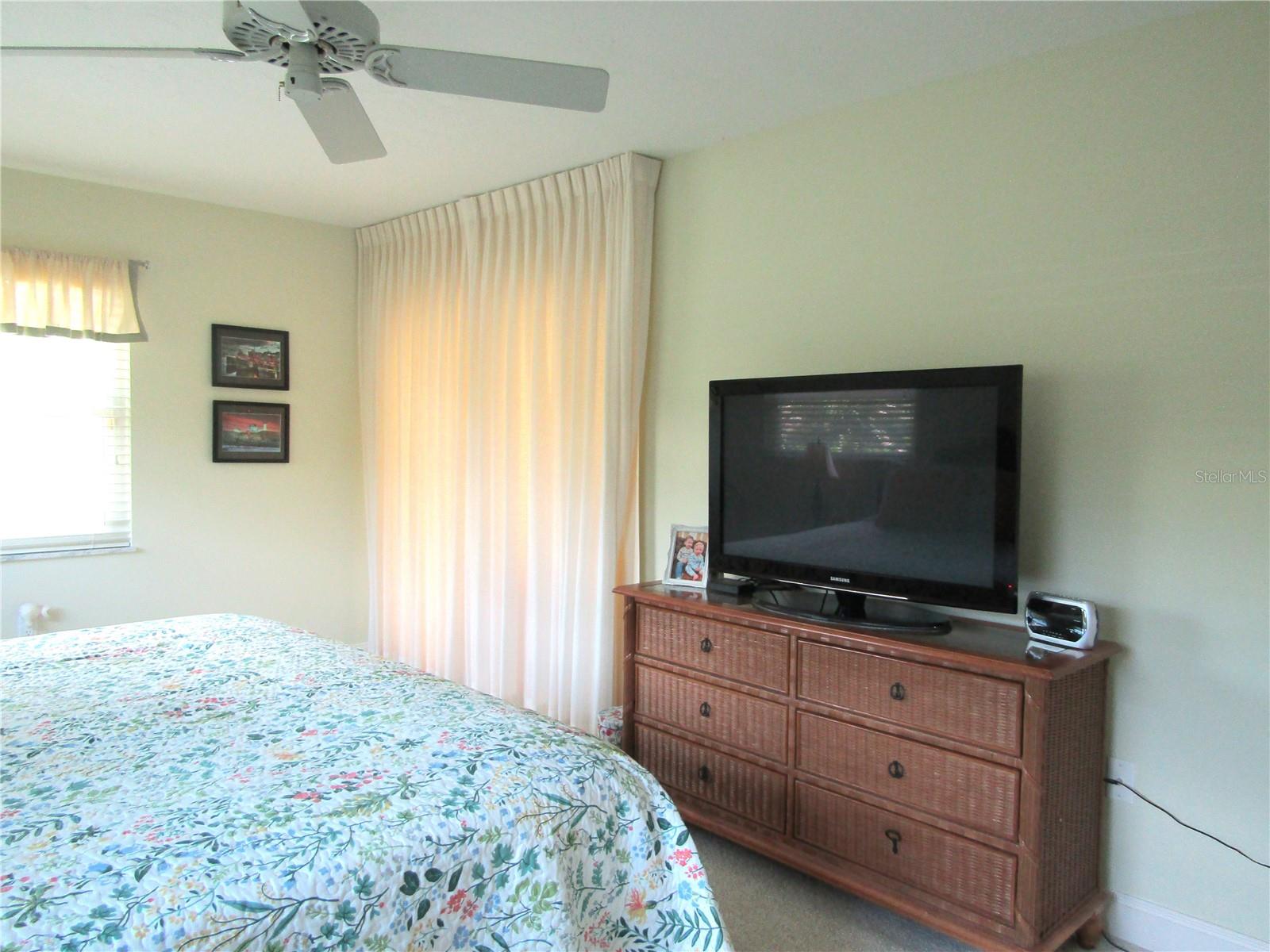 MEADOWS THE - Residential Lease
