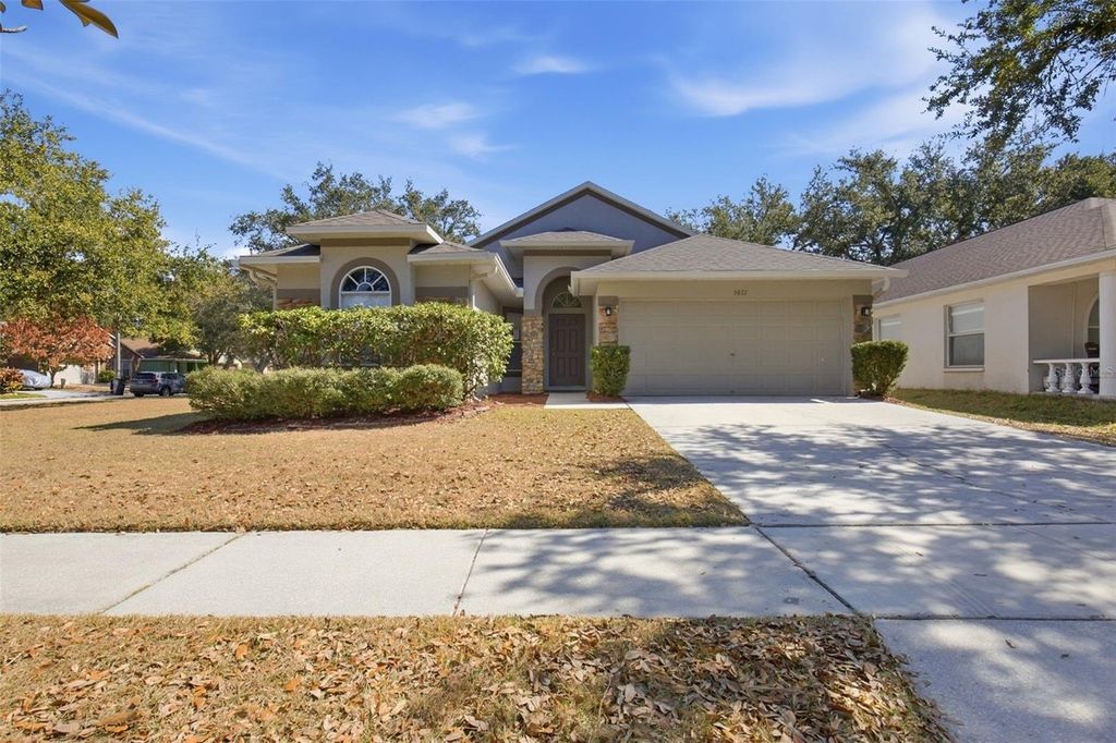 Photo of 9827 White Barn Way, Riverview, FL 33569 (MLS # O6384654)