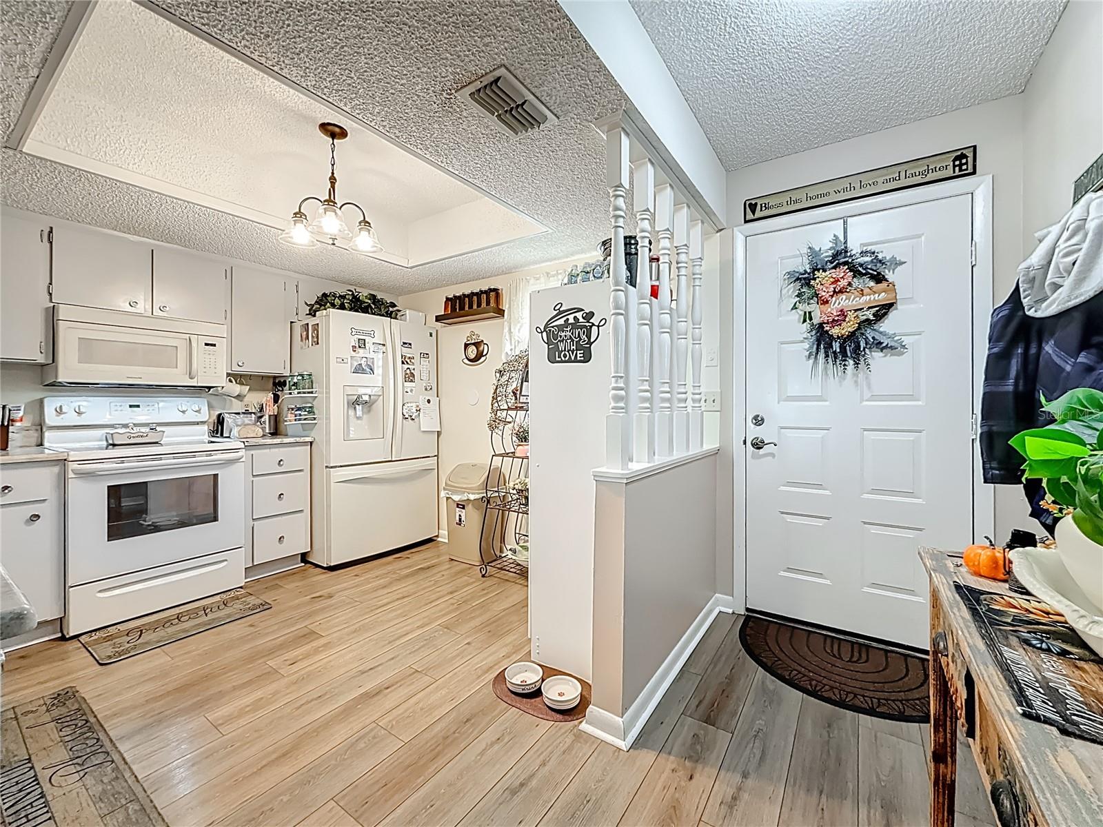 DRIFTWOOD ZEPHYRHILLS - Residential