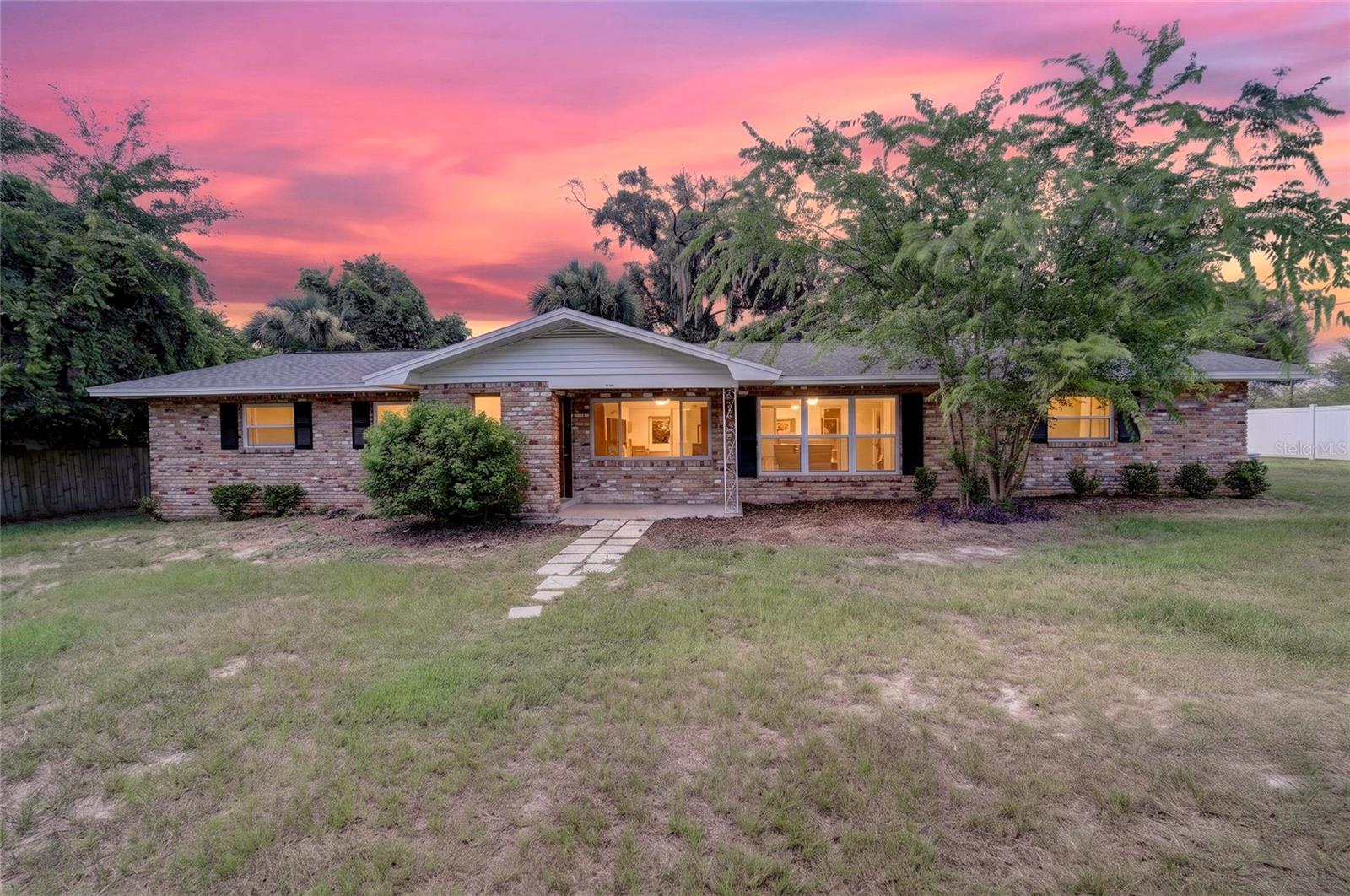 2421 NE 57TH PLACE