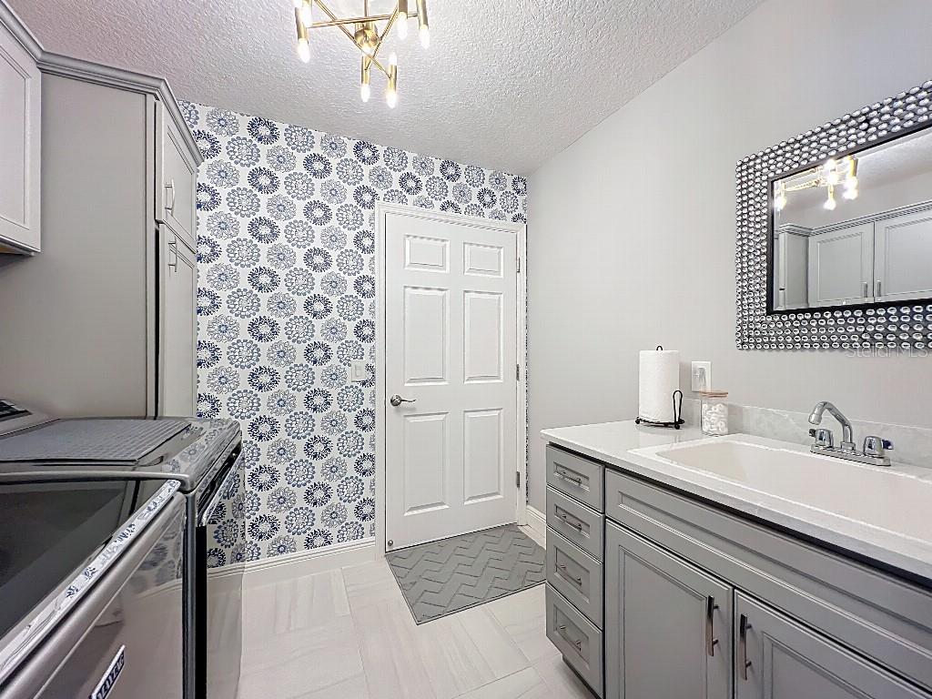 VILLAGE/FENNEY UN #1 - Residential