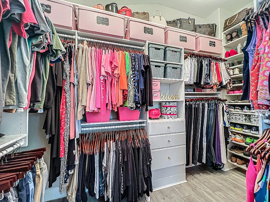 VILLAGE/FENNEY UN #1 - Residential