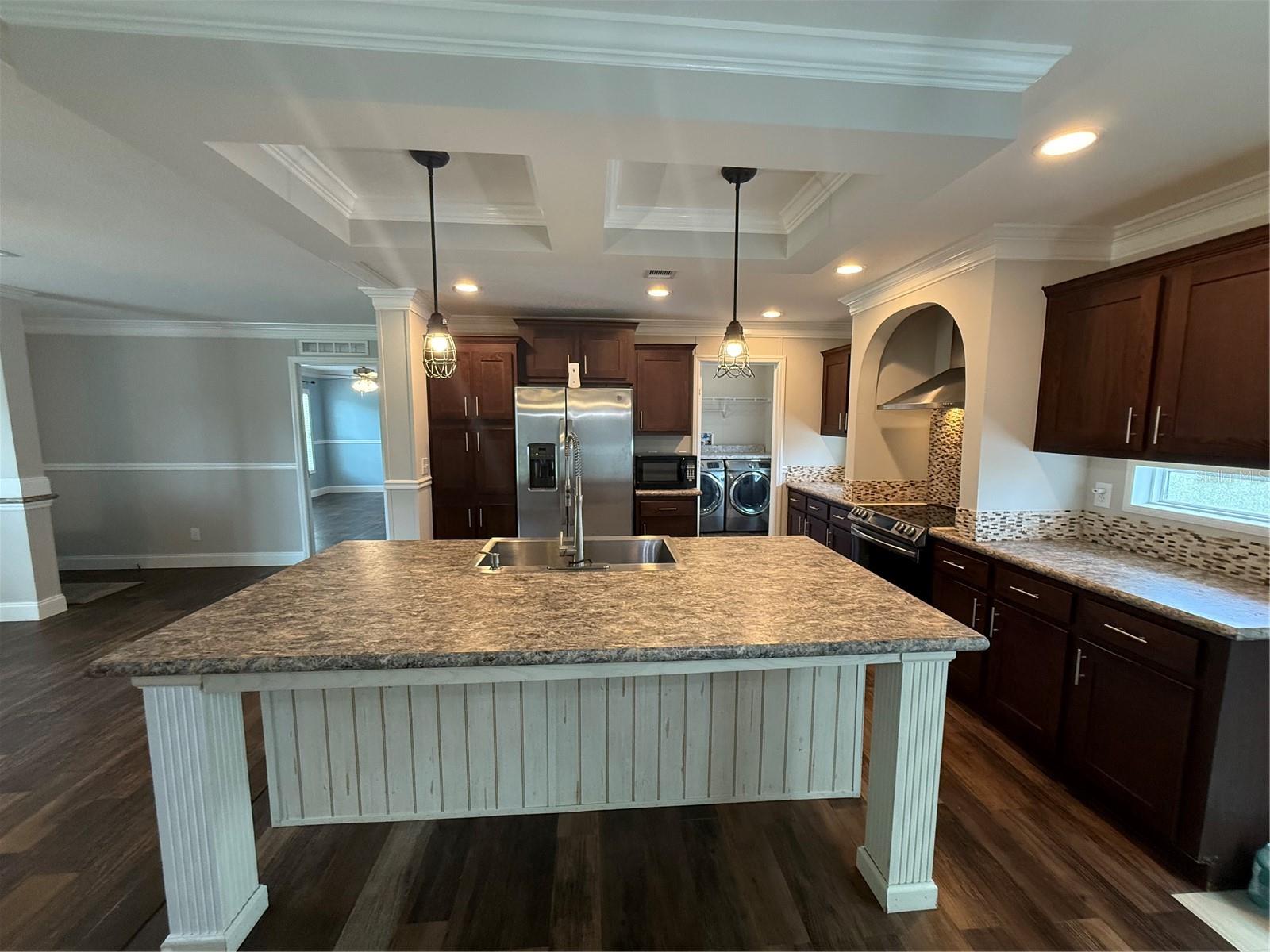 RAYSTEFF COUNTRY CLUB SUB - Residential Lease