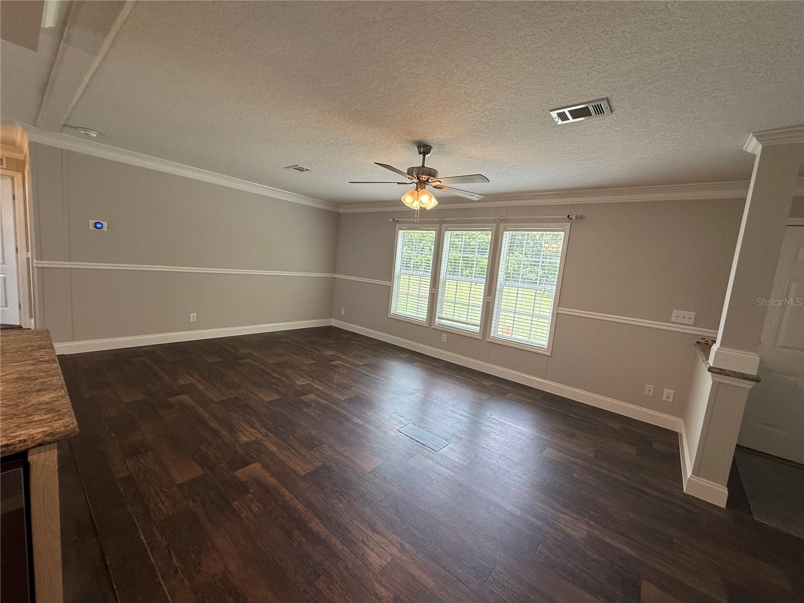 RAYSTEFF COUNTRY CLUB SUB - Residential Lease