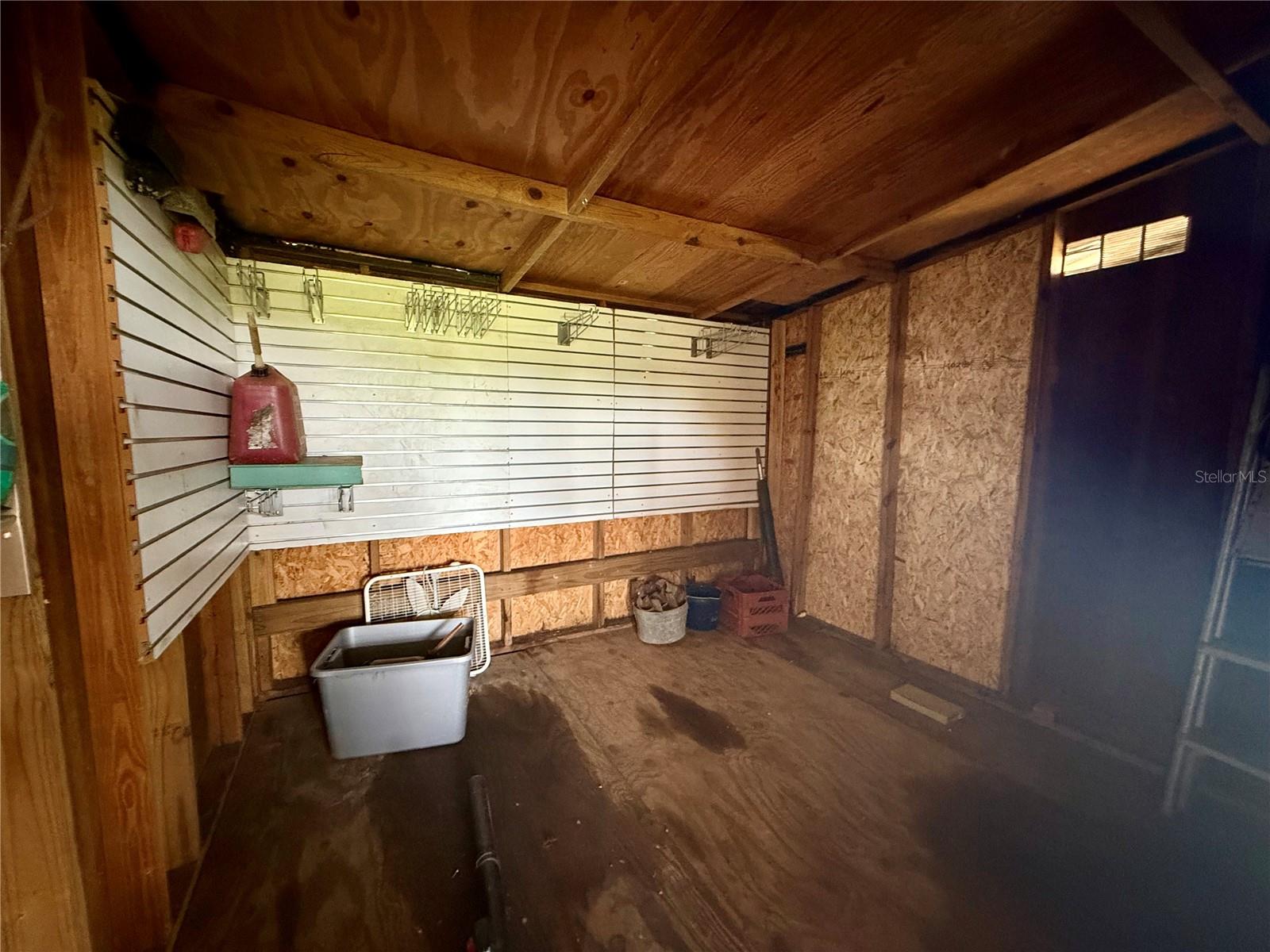 RAYSTEFF COUNTRY CLUB SUB - Residential Lease