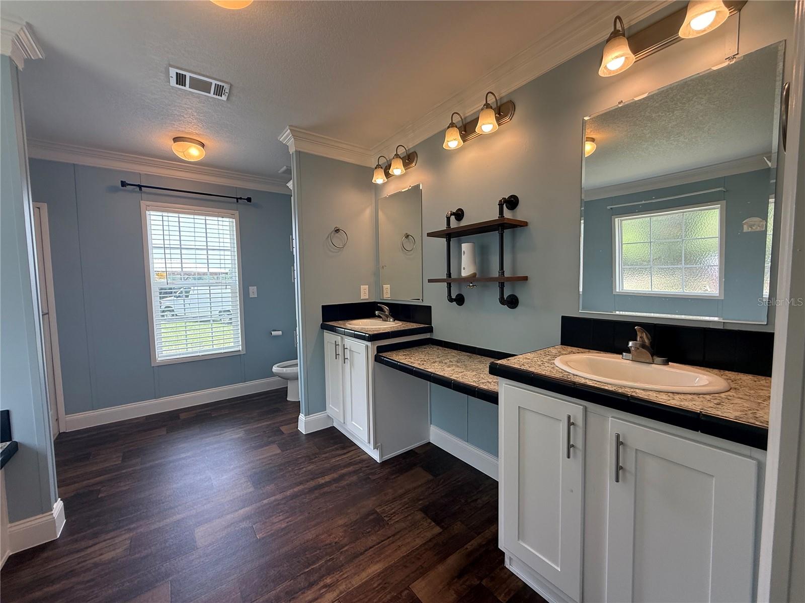 RAYSTEFF COUNTRY CLUB SUB - Residential Lease